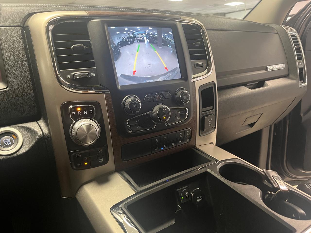 Dodge RAM 1500 5.7 V8 (GPL 200L) LaRamie 401cv at8
