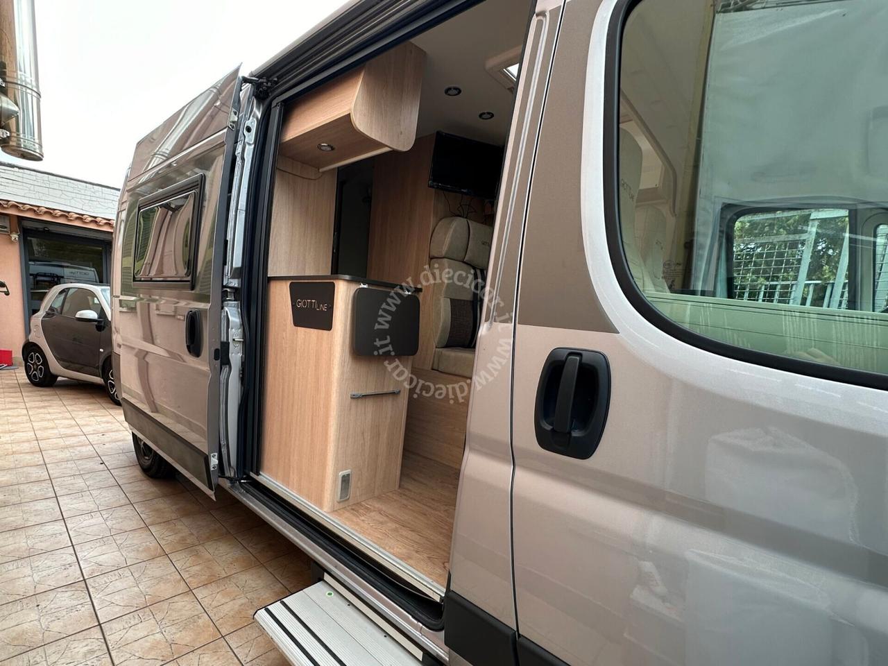 Giottiline GIOTTILINE 60B 2023 3900KM 5POSTI LETTO