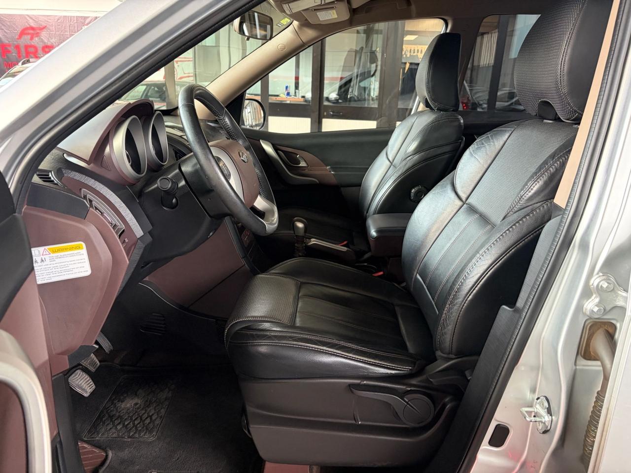Mahindra XUV500 2.2 16V AWD W8