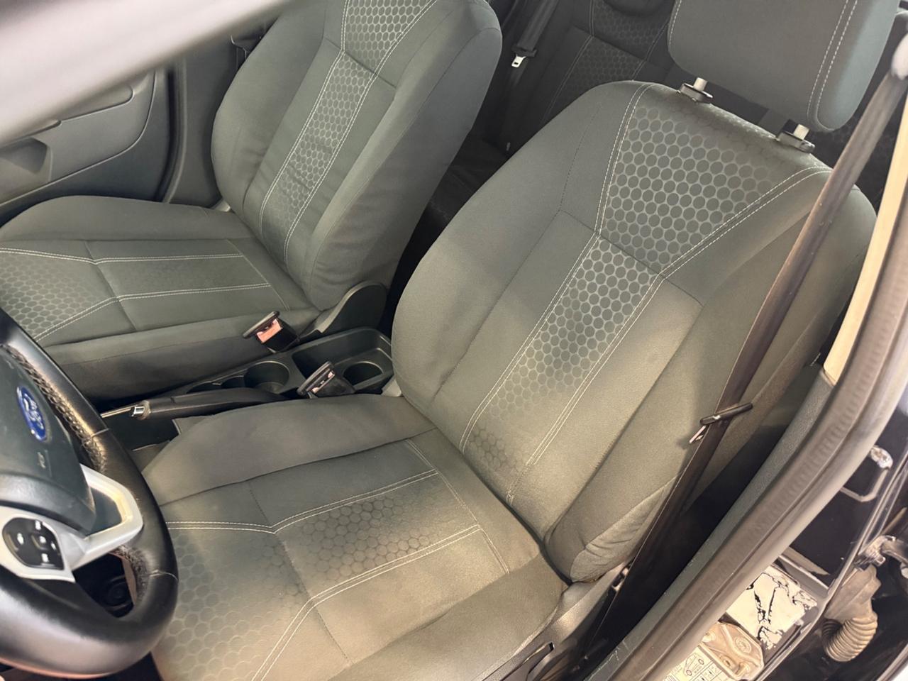 Ford Fiesta 1.4 TDCi 5p. Titanium