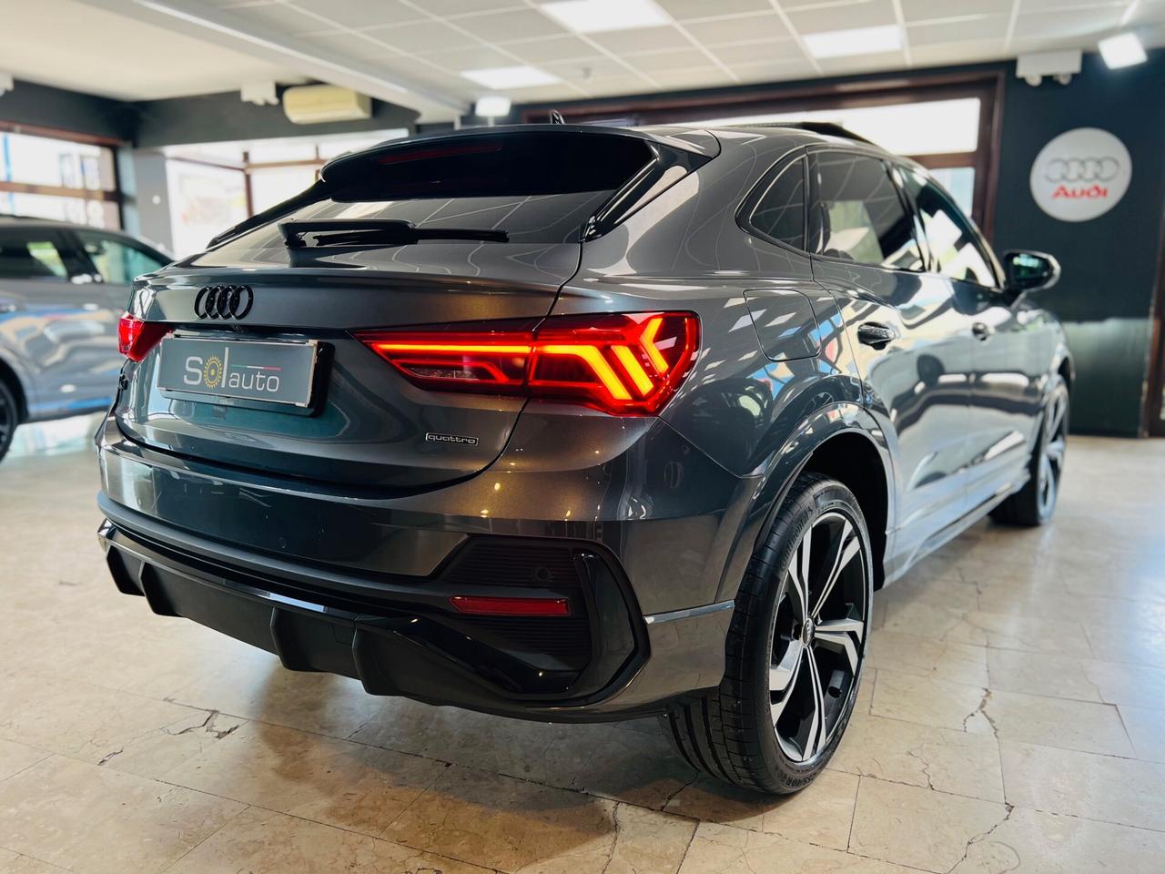 Audi Q3 Sportback, 35 2.0 tdi Identity Black quattro s-tronic