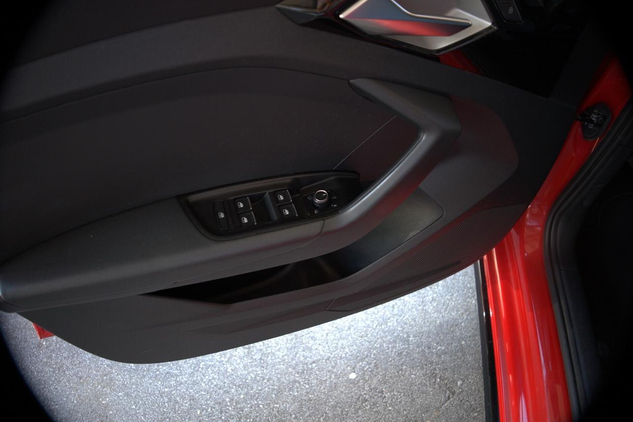 AUDI A1 SPB 30 TFSI S-tronic ADMIRED - IVA DEDUCIBILE