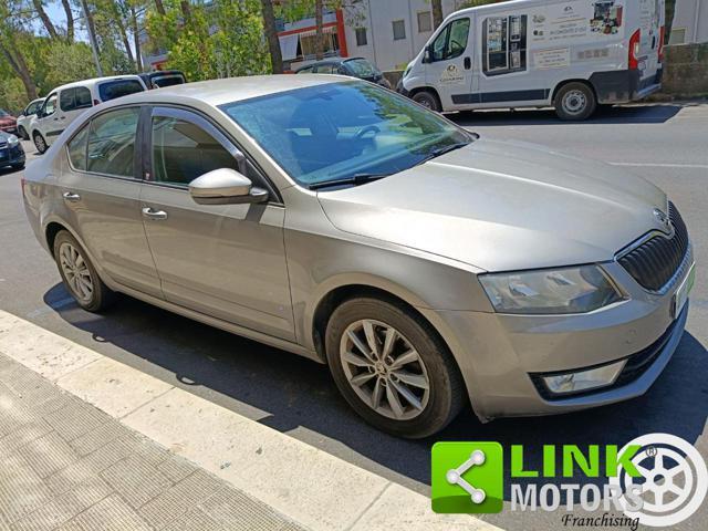 SKODA Octavia 1.6 TDI CR 105 CV Elegance NEOPATENTATI