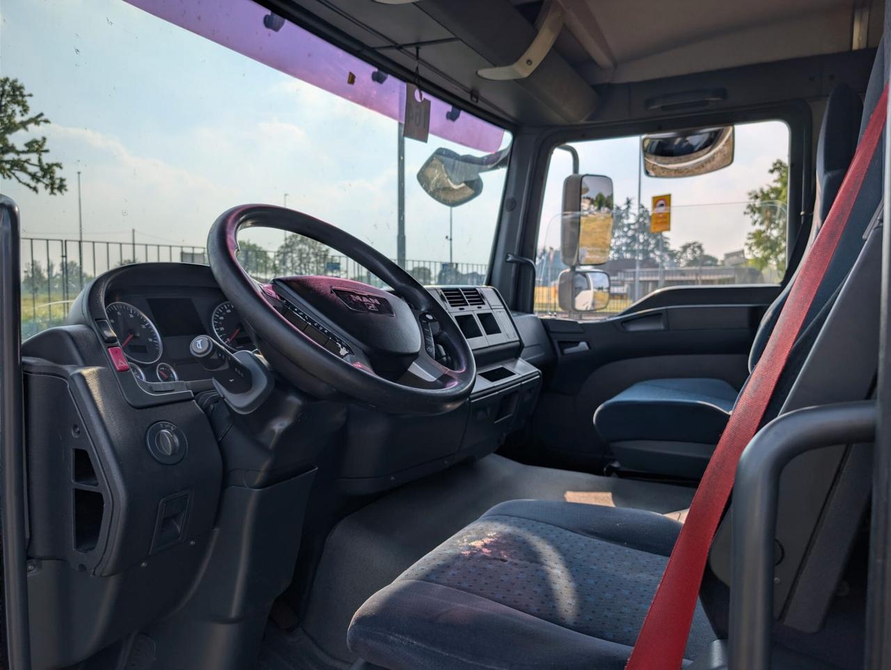 TRATTORE STRADALE MAN TGA 18.440