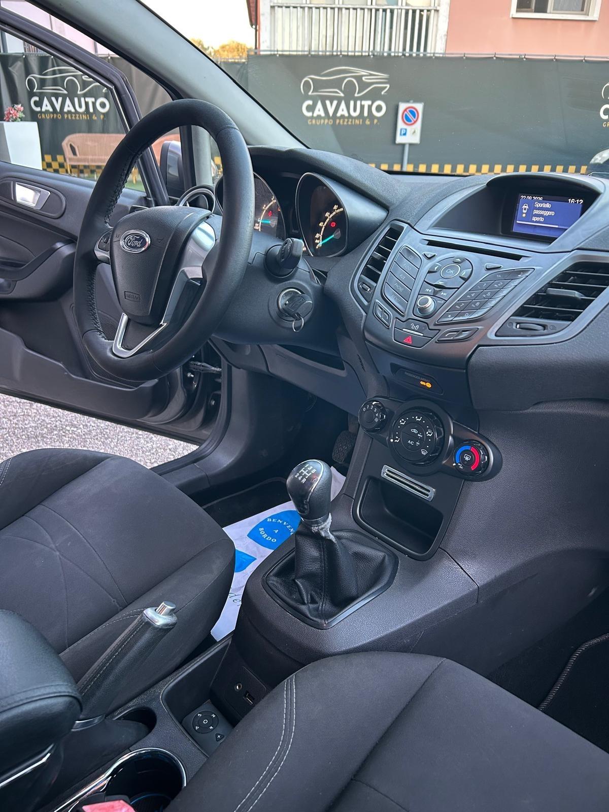 Ford Fiesta 1.0 80CV 5 porte Black & White Edition