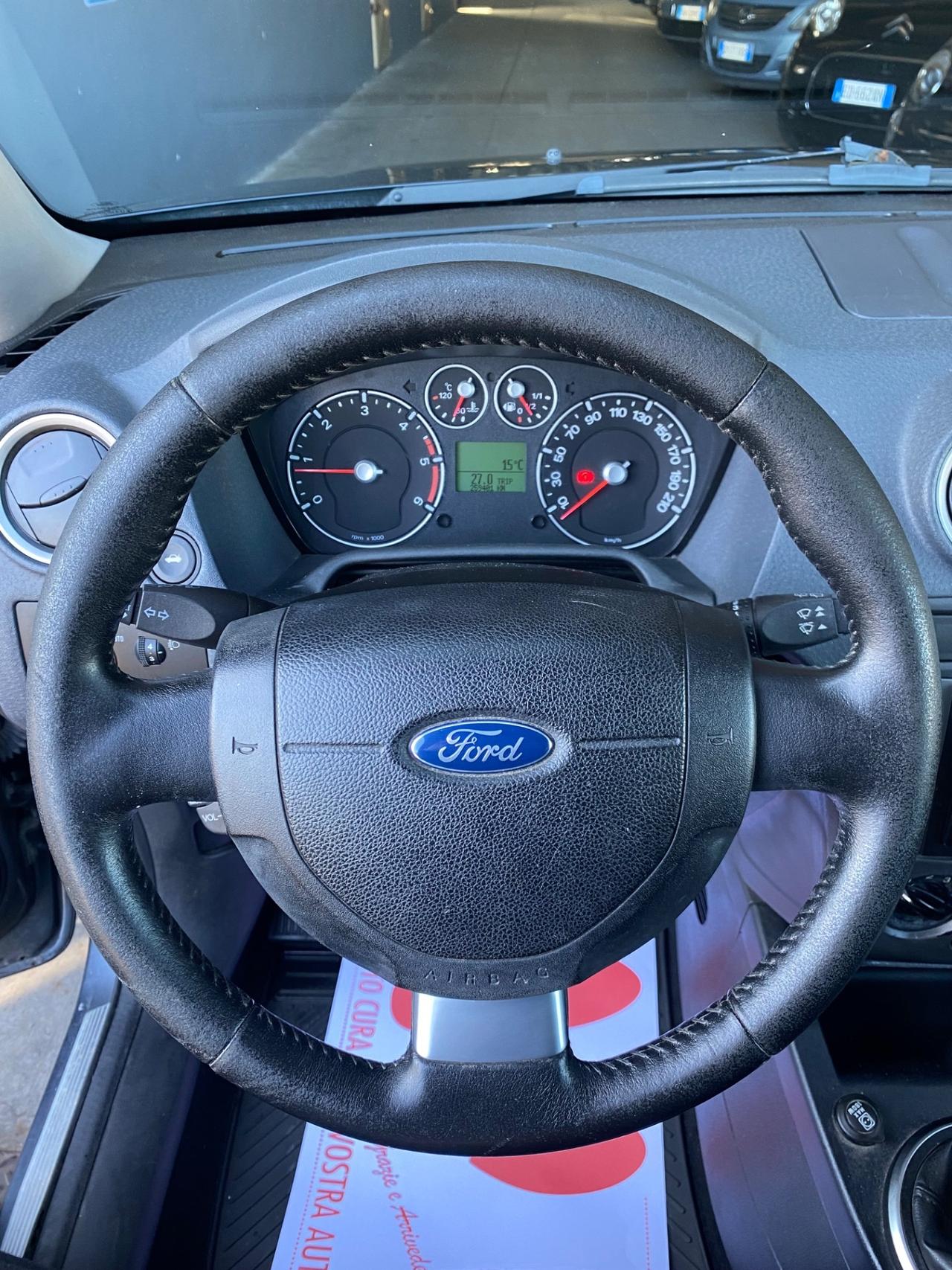 Ford Fusion 1.6 TDCi 5p. Collection Neopatentati