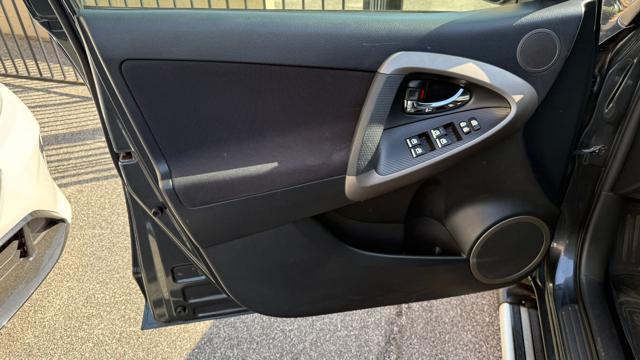 TOYOTA RAV 4 RAV4 2.2 D-4D 136CV DPF Sol*C.L.17*BI-XENO*CARPLAY