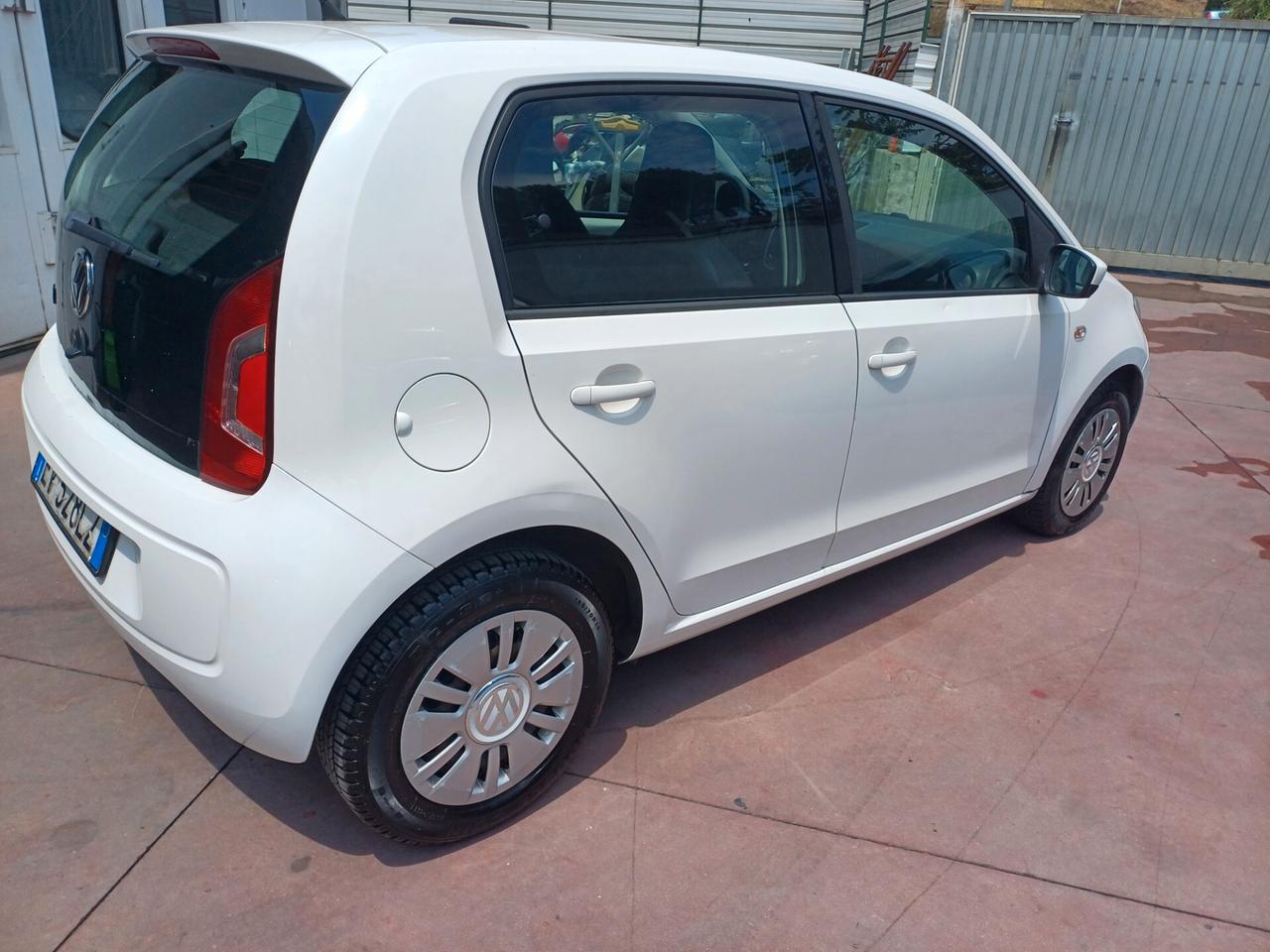 Volkswagen up! 1.0 75 CV 5p. move up! incidentata
