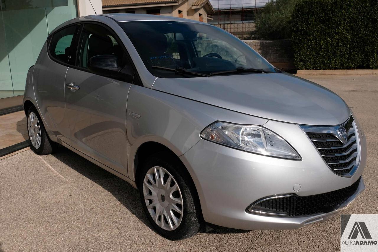 Lancia Ypsilon 1.2 69 CV 5 porte S&S Gold