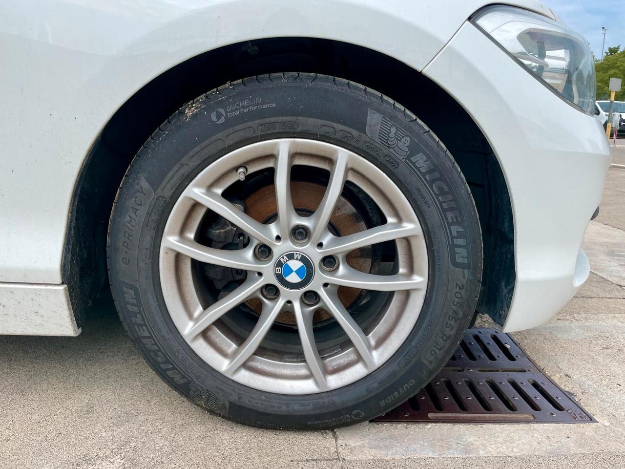 Bmw 116 116i 5p. Sport ***INCIDENTATA*** 2016