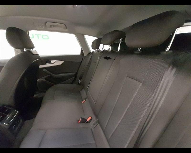 Audi A4 V Avant 35 2.0 tdi mhev Business Advanced 163cv s-tronic