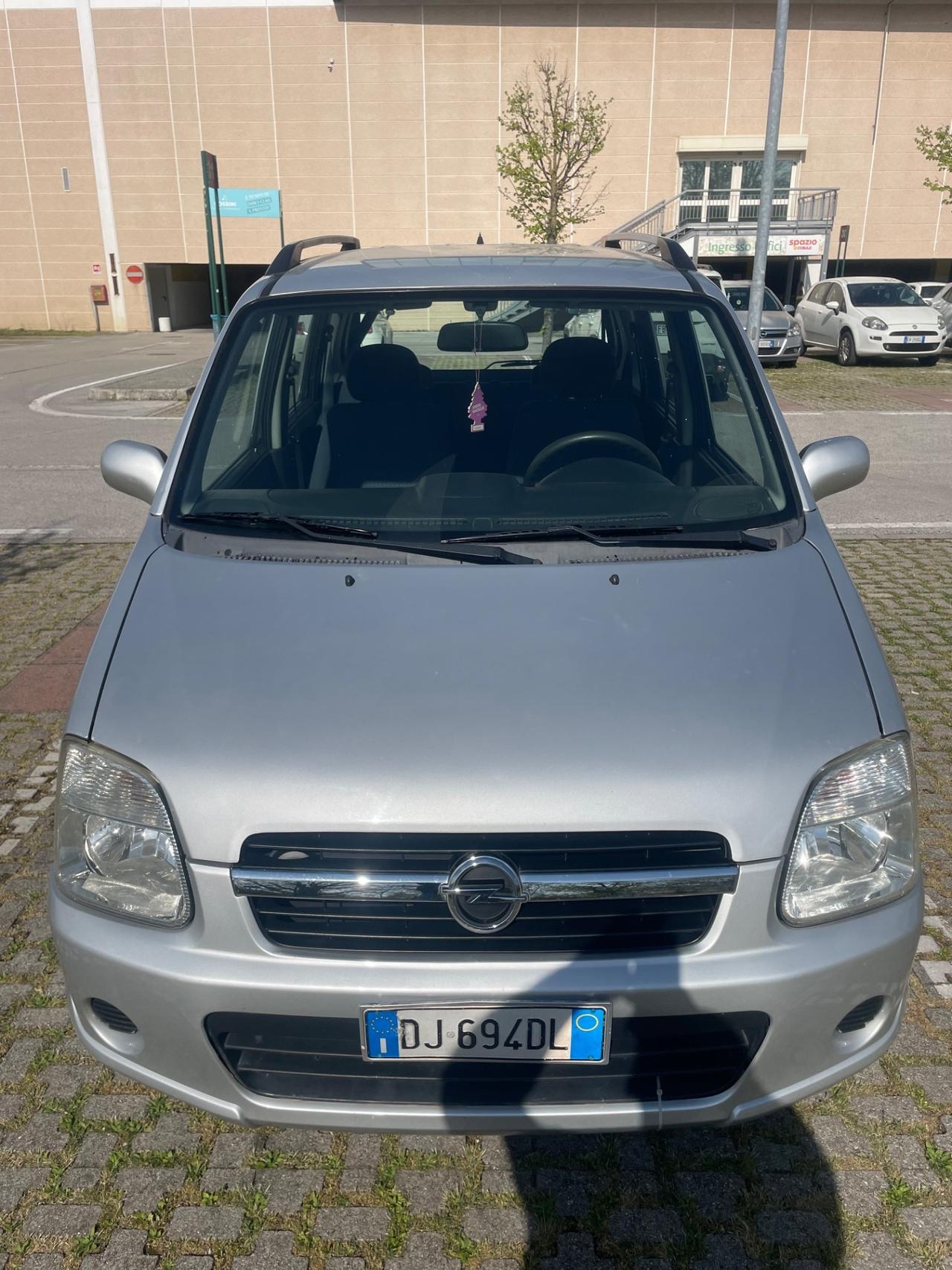 OPEL AGILA 1.0 BENZINA/GPL NEOPATENTATI 180.000 KM ANNO 2007.