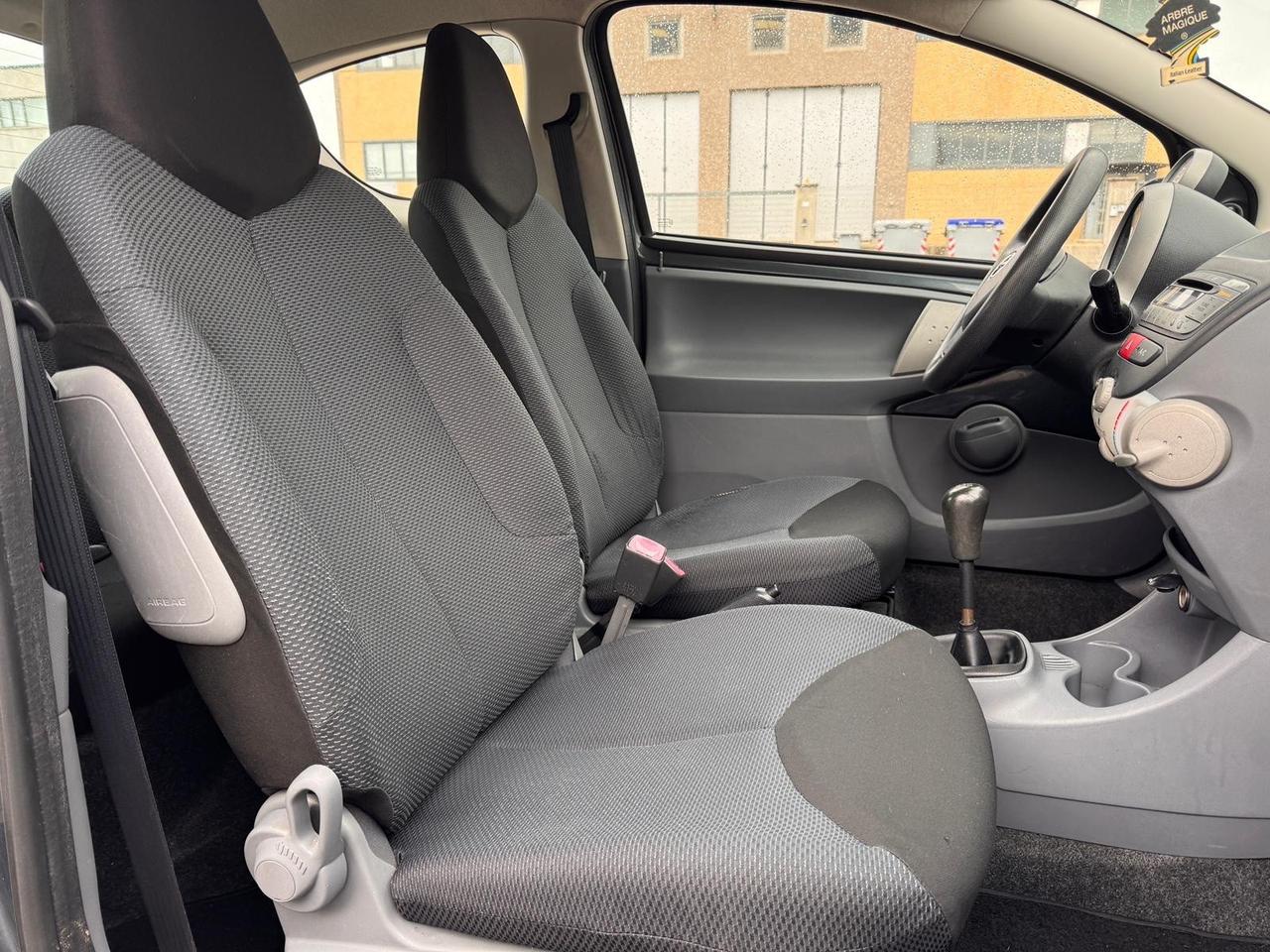 Toyota Aygo 1.0 VVT-i 69000 km GARANZIA 12m