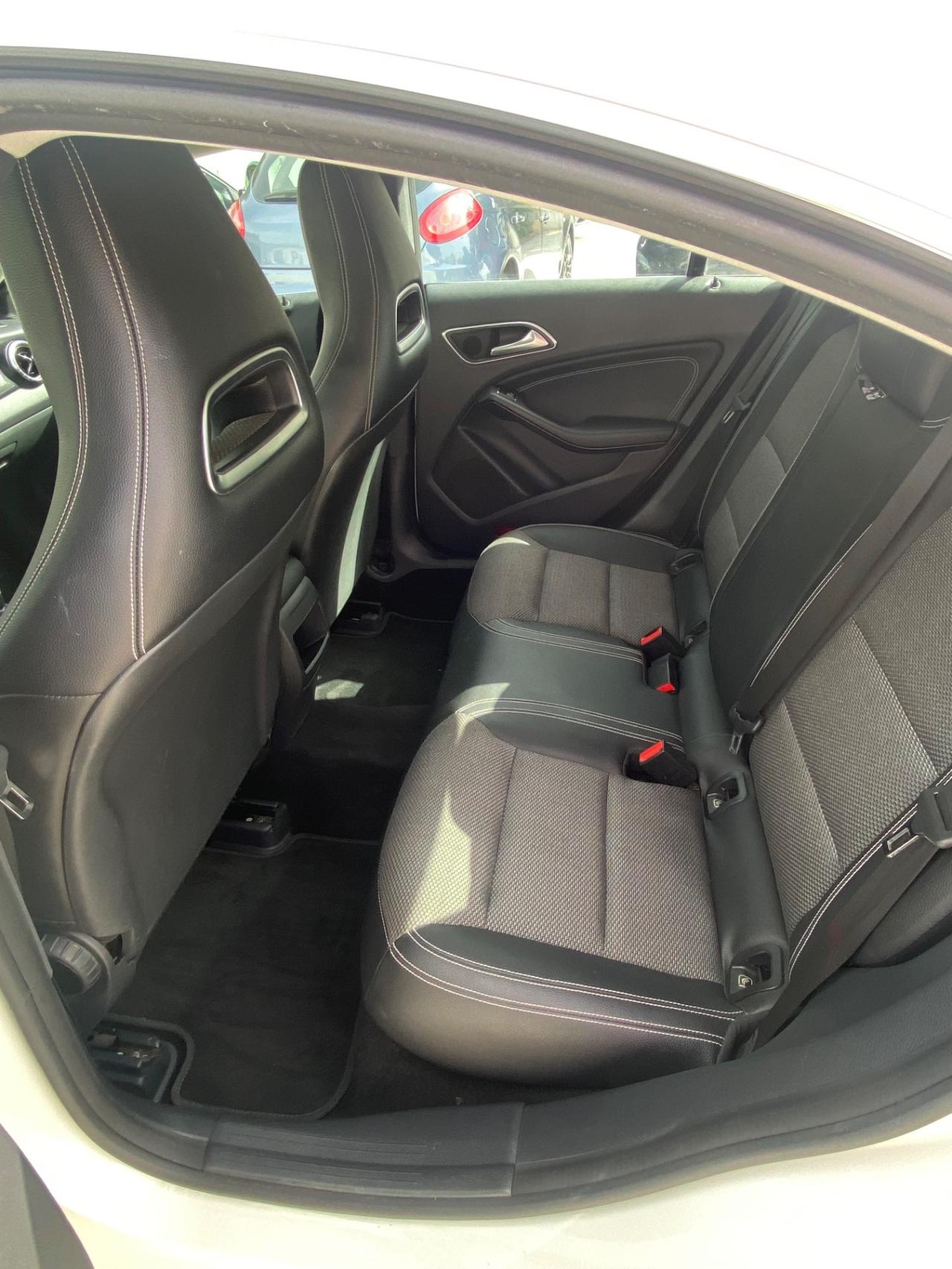Mercedes-benz CLA 180 d Business