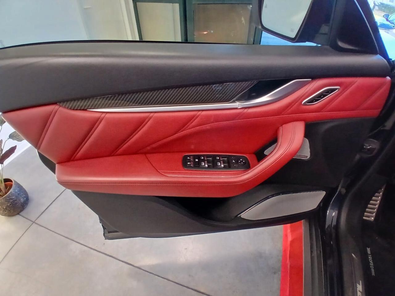 Maserati Levante V8 580 CV AWD Trofeo