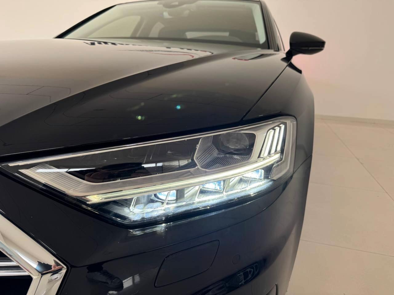 Audi A8 50 MHEV 3.0 quattro tiptronic