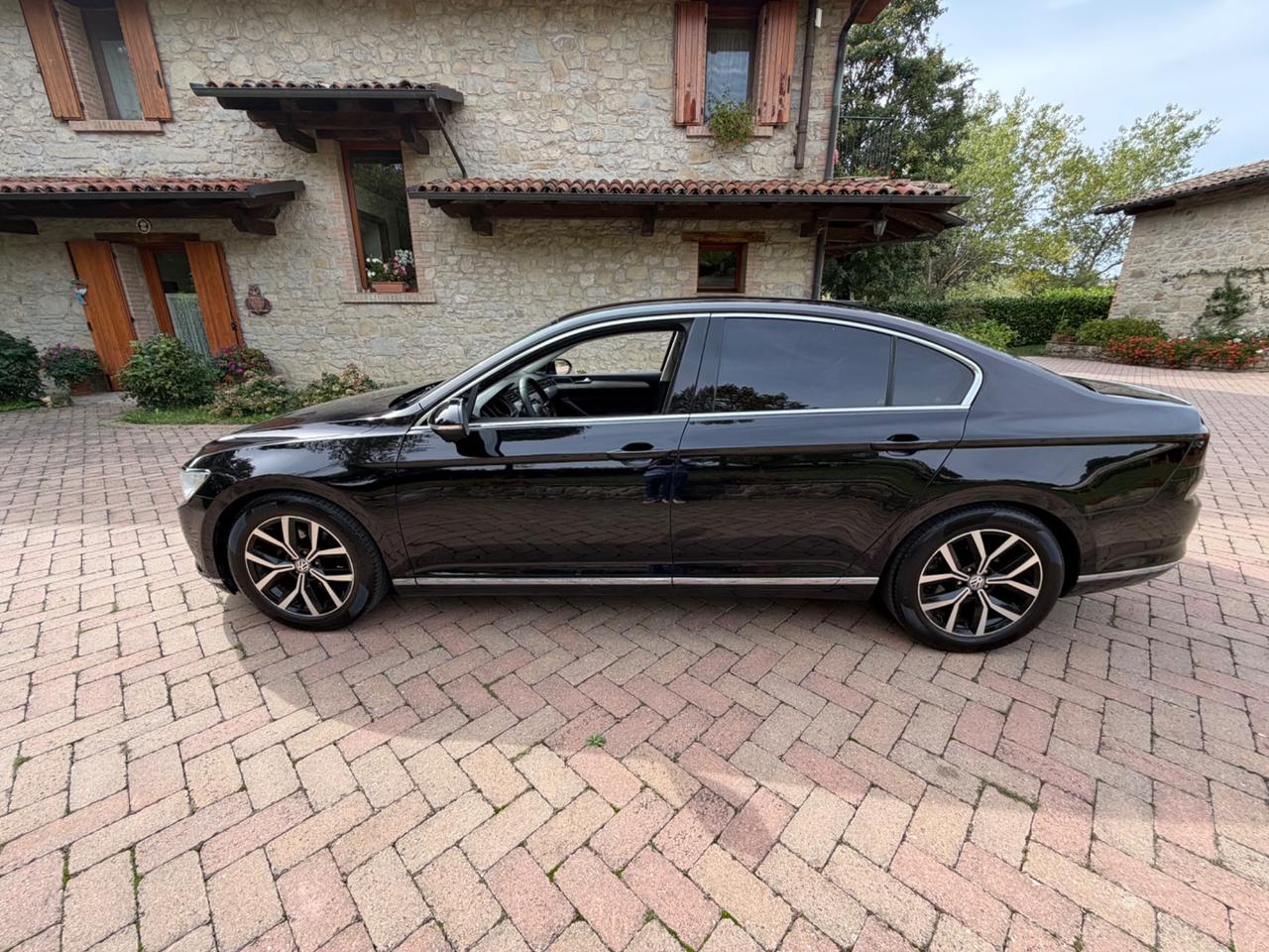 Volkswagen Passat 2.0 TDI 150 CV Highline BlueMotion