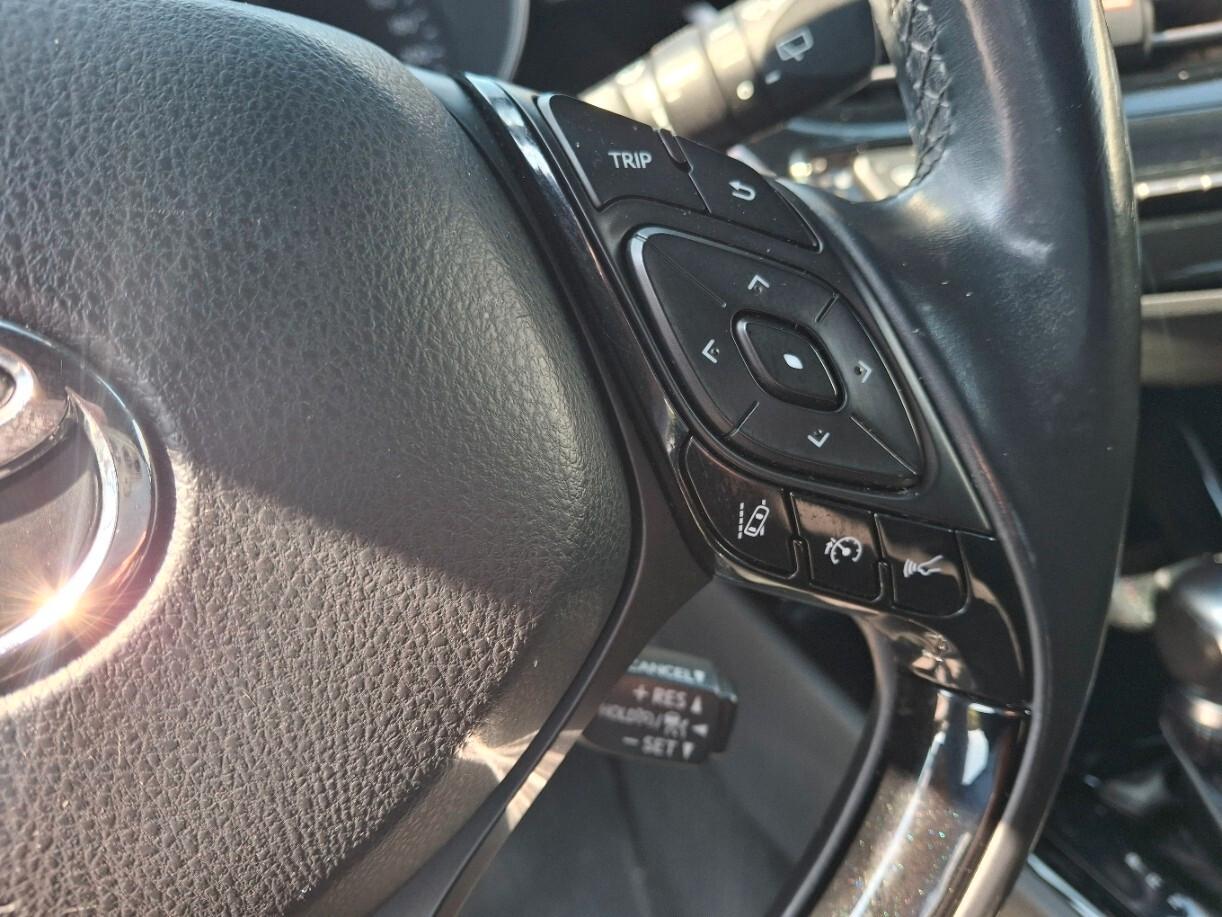 Toyota C-HR 1.8 Hybrid E-CVT Trend