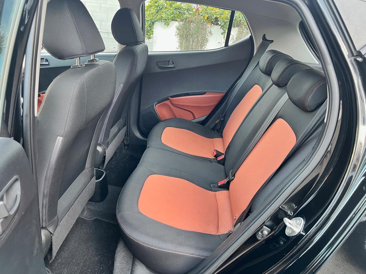 Hyundai i10 1.0 Benz. Comfort CLIMA/PDC/TEL. PERFETTA