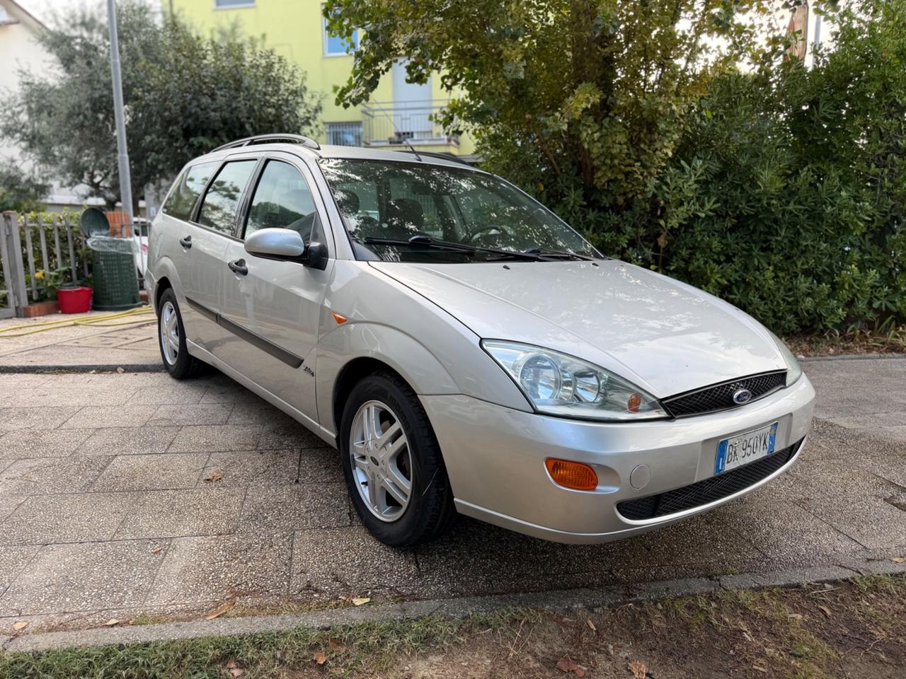 Ford Focus 1.8 TDDi cat SW Ghia