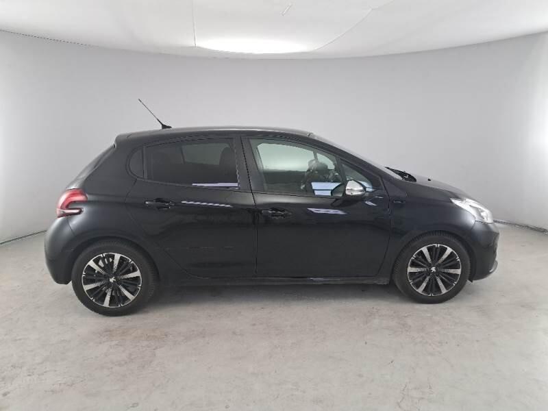 Peugeot 208 BlueHDi 100 S&S 5 porte Signature