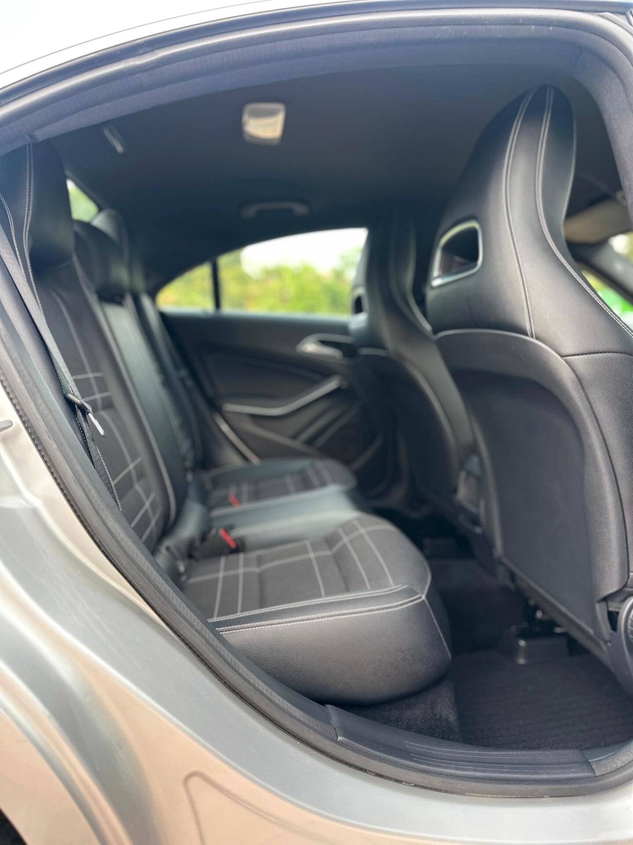 Mercedes-benz CLA 180 d Automatic Premium NEOPATENTATI