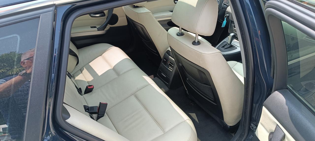 Bmw 330 330xd cat Touring Futura