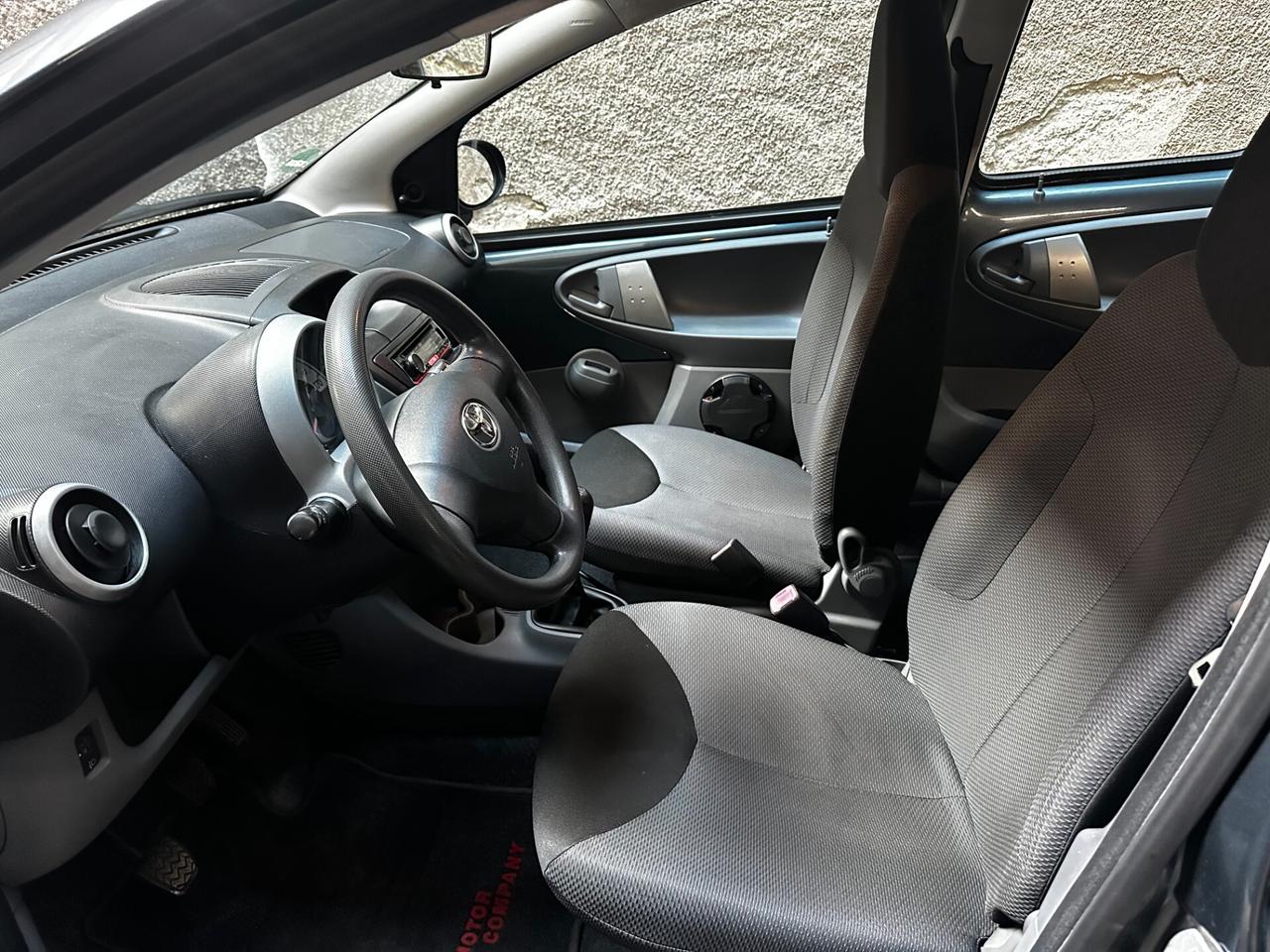 Toyota Aygo 1.0 12V VVT-i 5 porte Sound