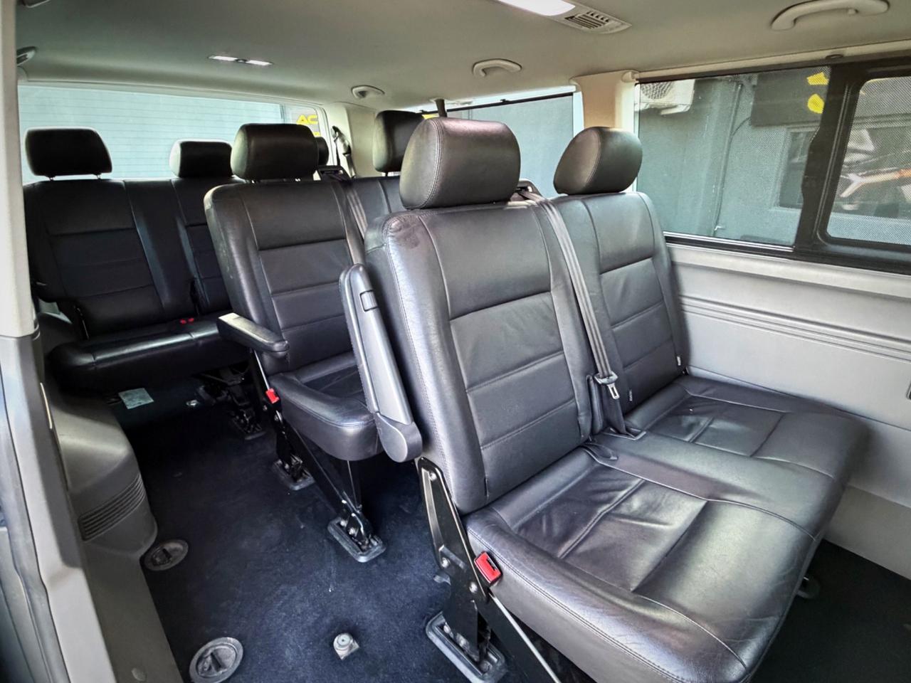 Volkswagen Caravelle 2.0 TDI 150CV DSG PL Comfortline