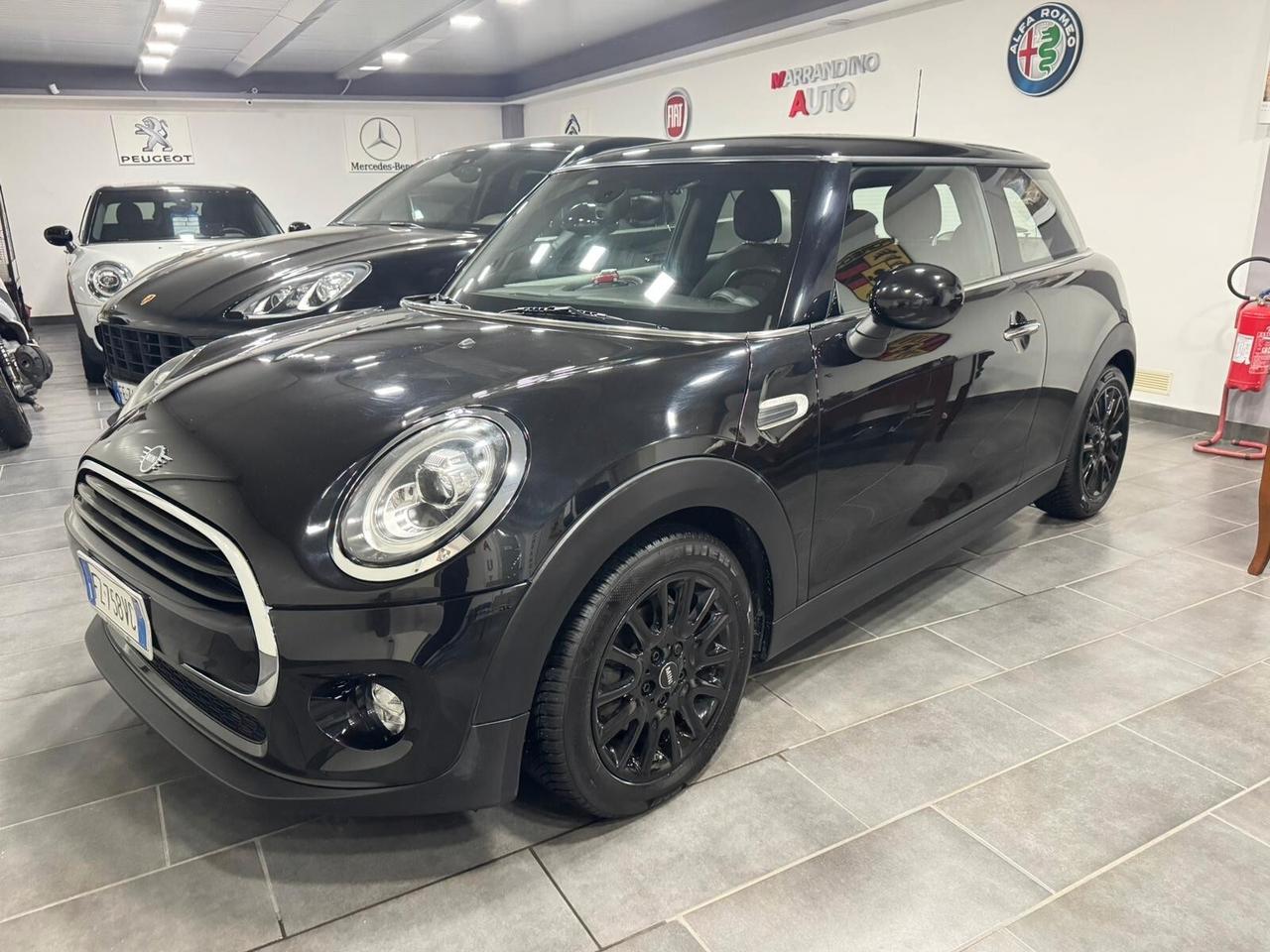 Mini 1.5 Cooper D Baker Street Stop a bandiera Inglese e anche Bandiere interni