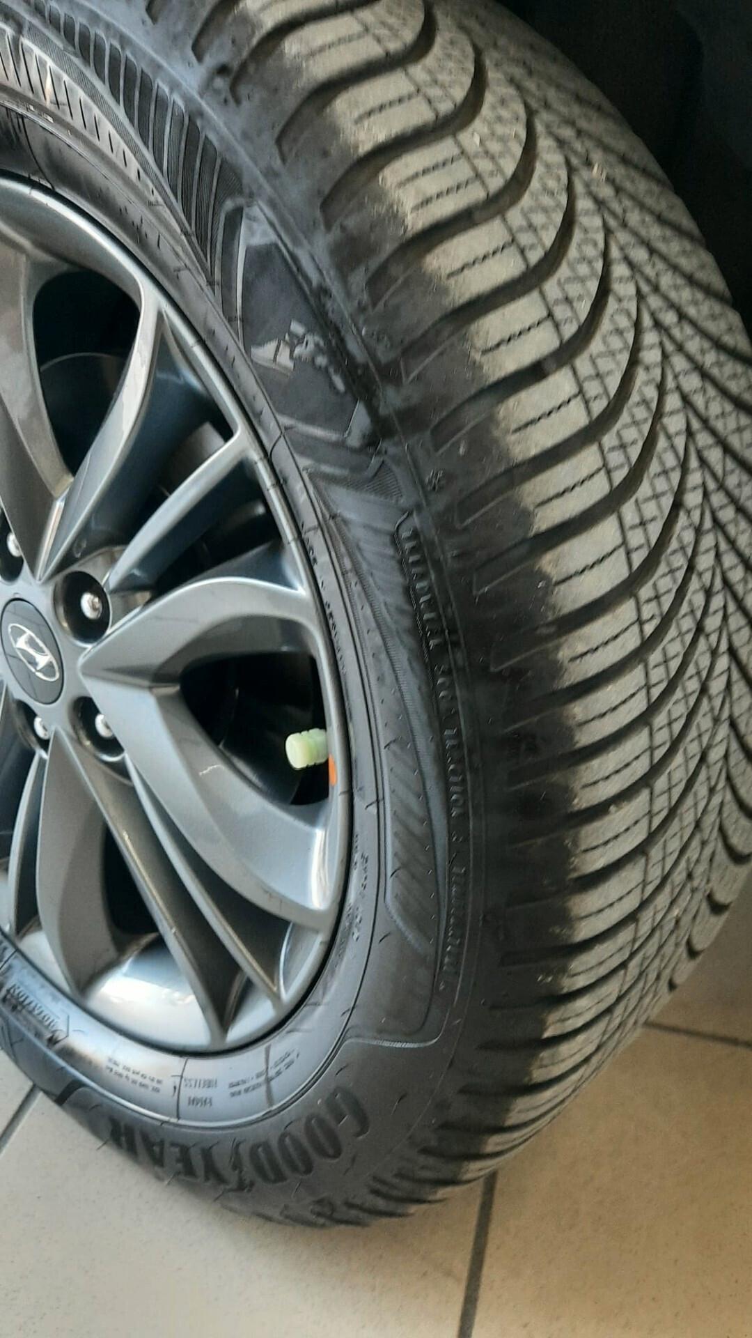 Hyundai iX35 1.7 CRDi 2WD Xpossible