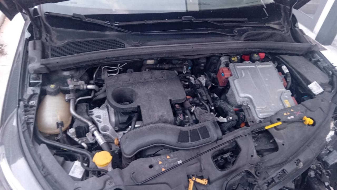 Renault Clio Full Hybrid E-Tech 140 CV 5 porte Intens SINISTRATA