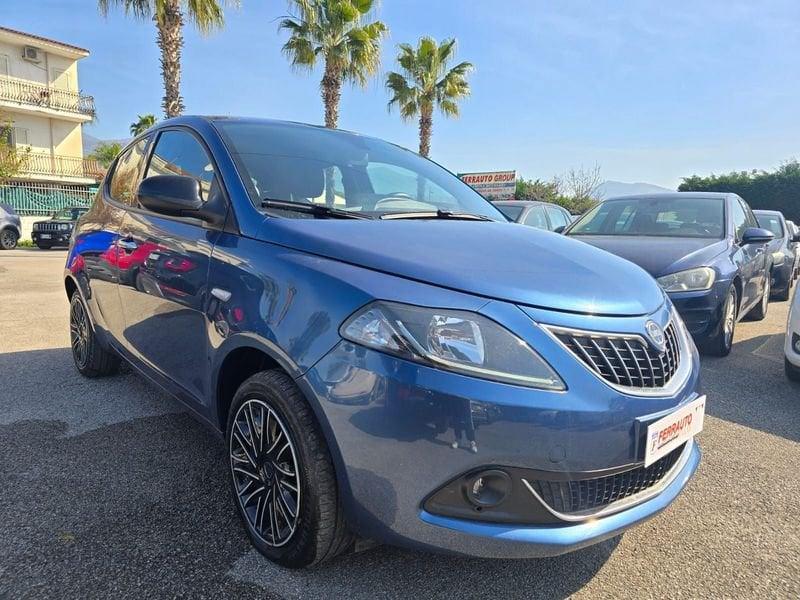 Lancia Ypsilon 1.0Hybrid 70CV GOLD PLUS