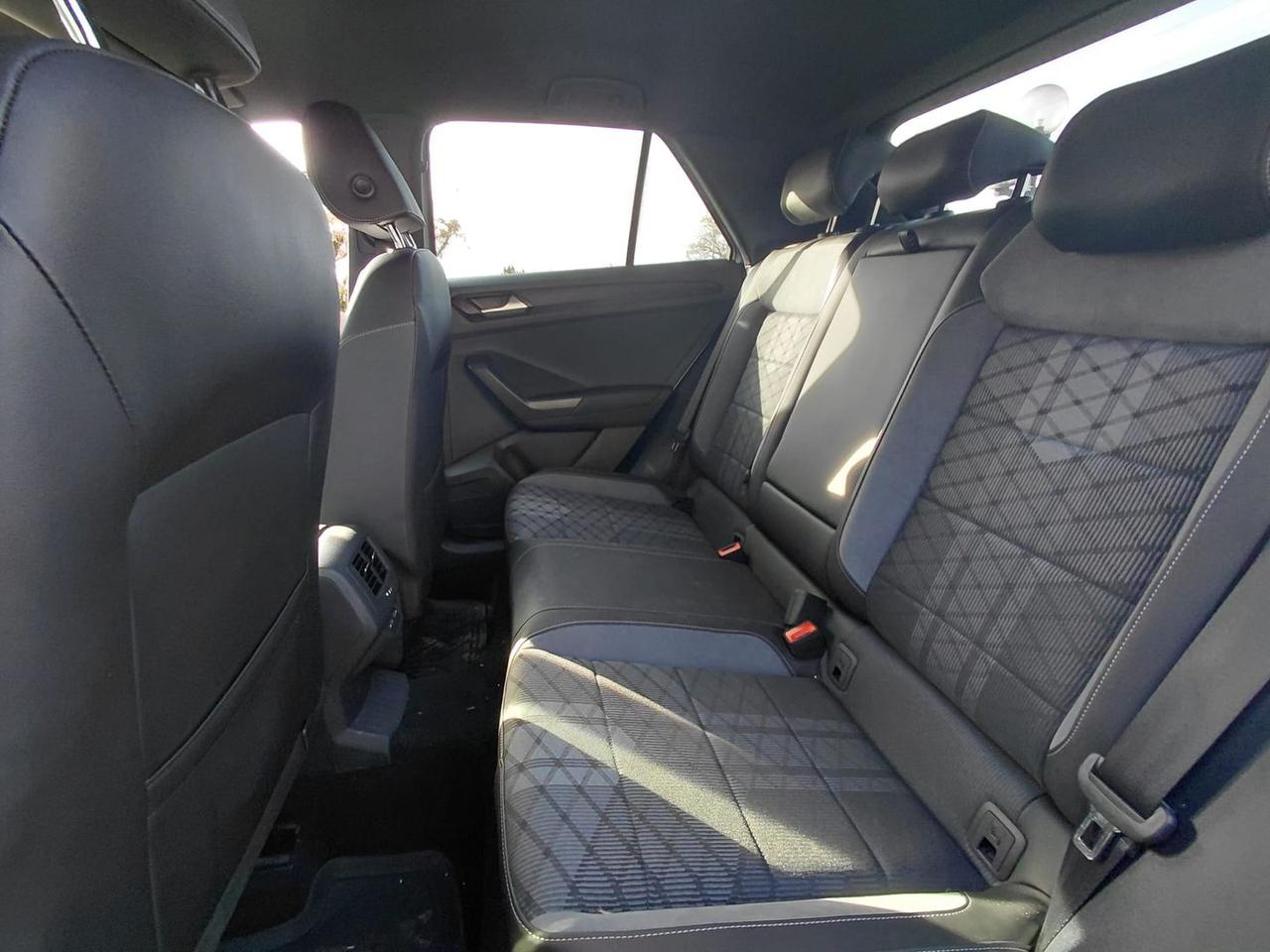 Volkswagen T-Roc EDITION PLUS 1.5 TSI #9332