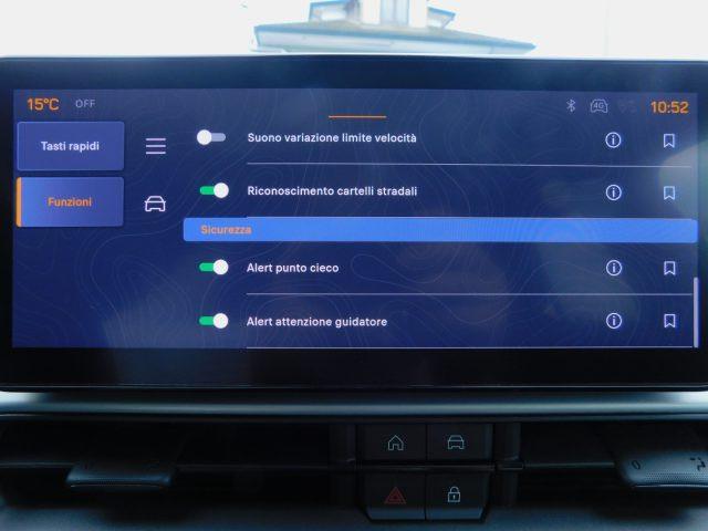 JEEP Avenger 1.2 E-HYBRID DCT6 SUMMIT Carplay Navi