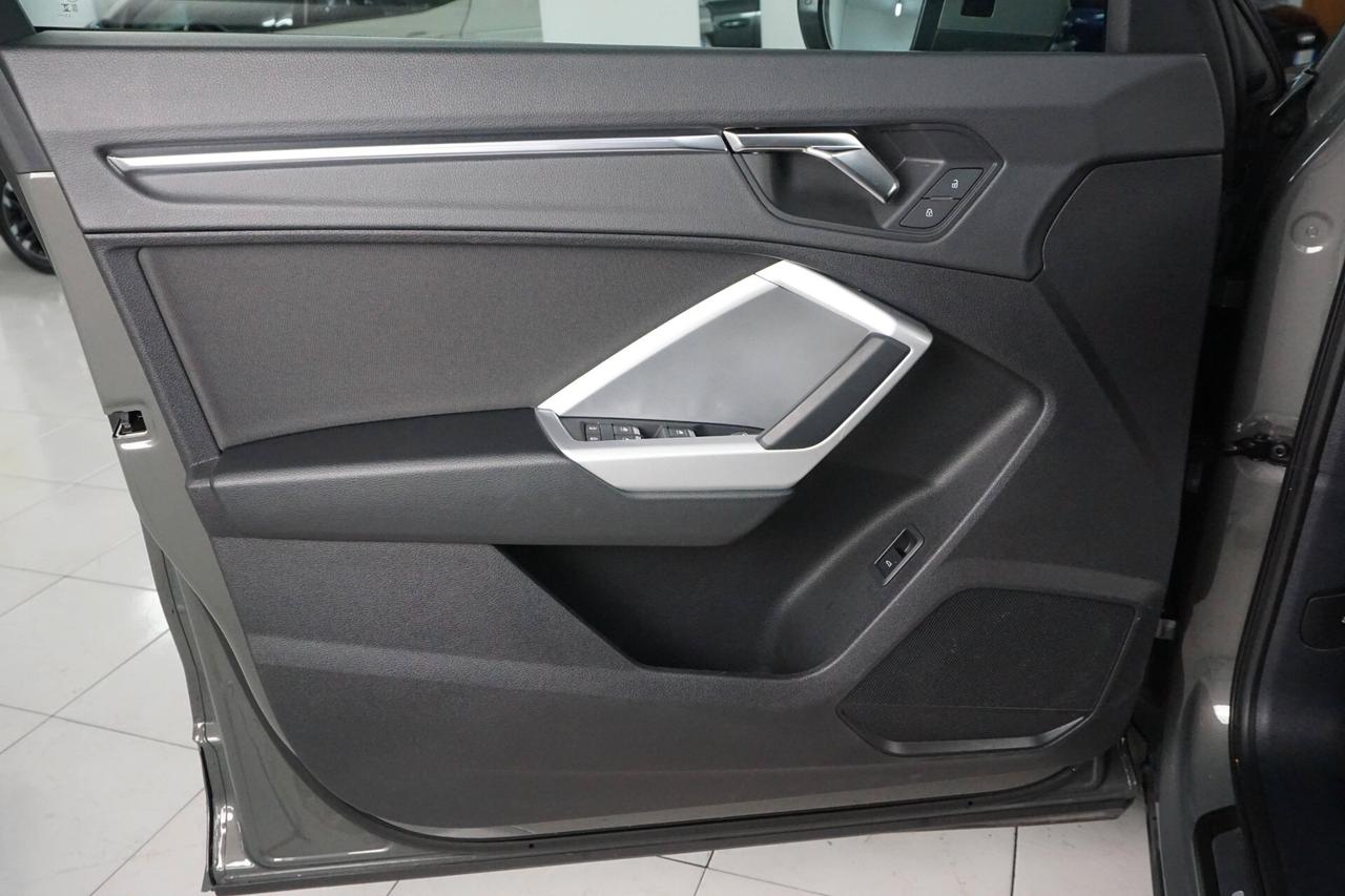 Audi Q3 35 TDI S tronic Business Advanced