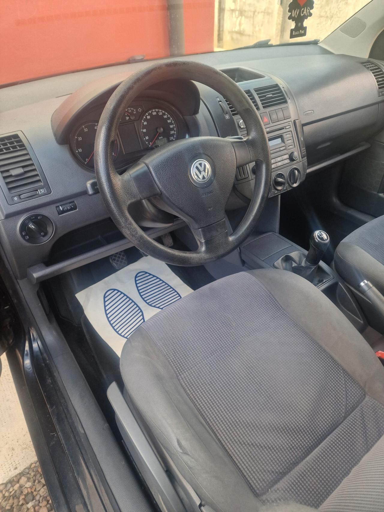 Volkswagen Polo 1.2/60CV 5p. Trendline