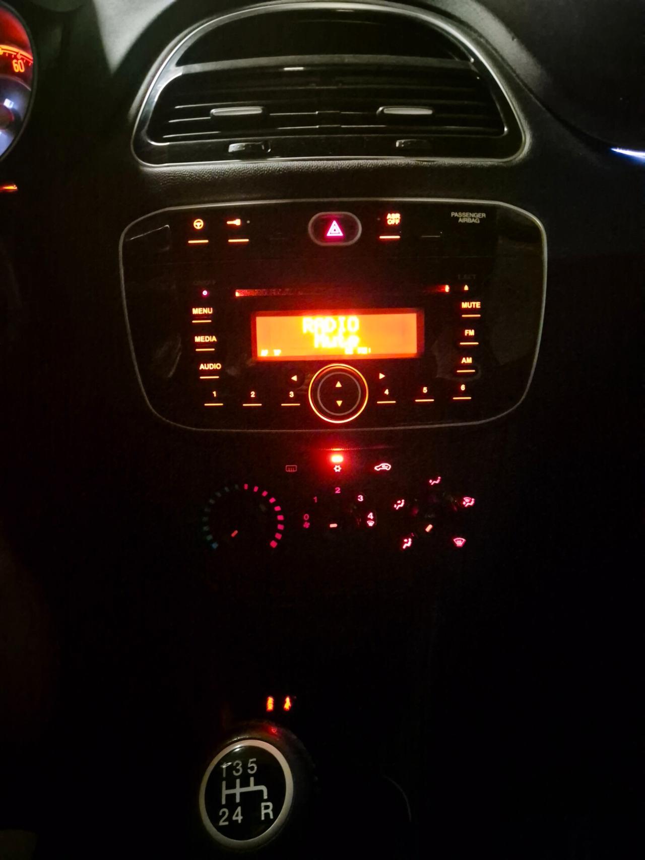 FIAT GRANDE PUNTO EURO 6 PERFETTA