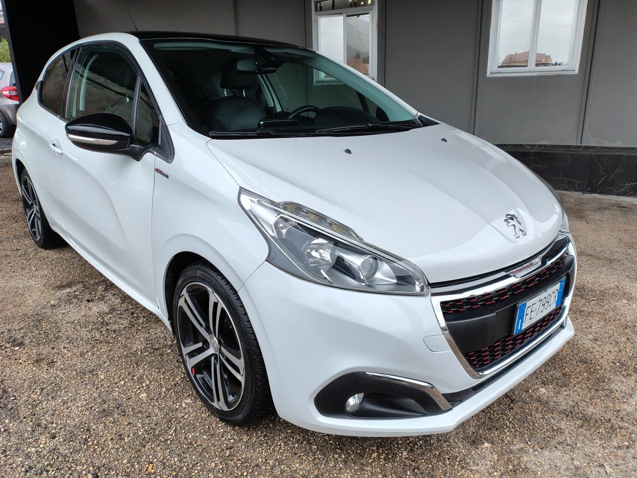 Peugeot 208 BlueHDi 100 3 porte GT Line