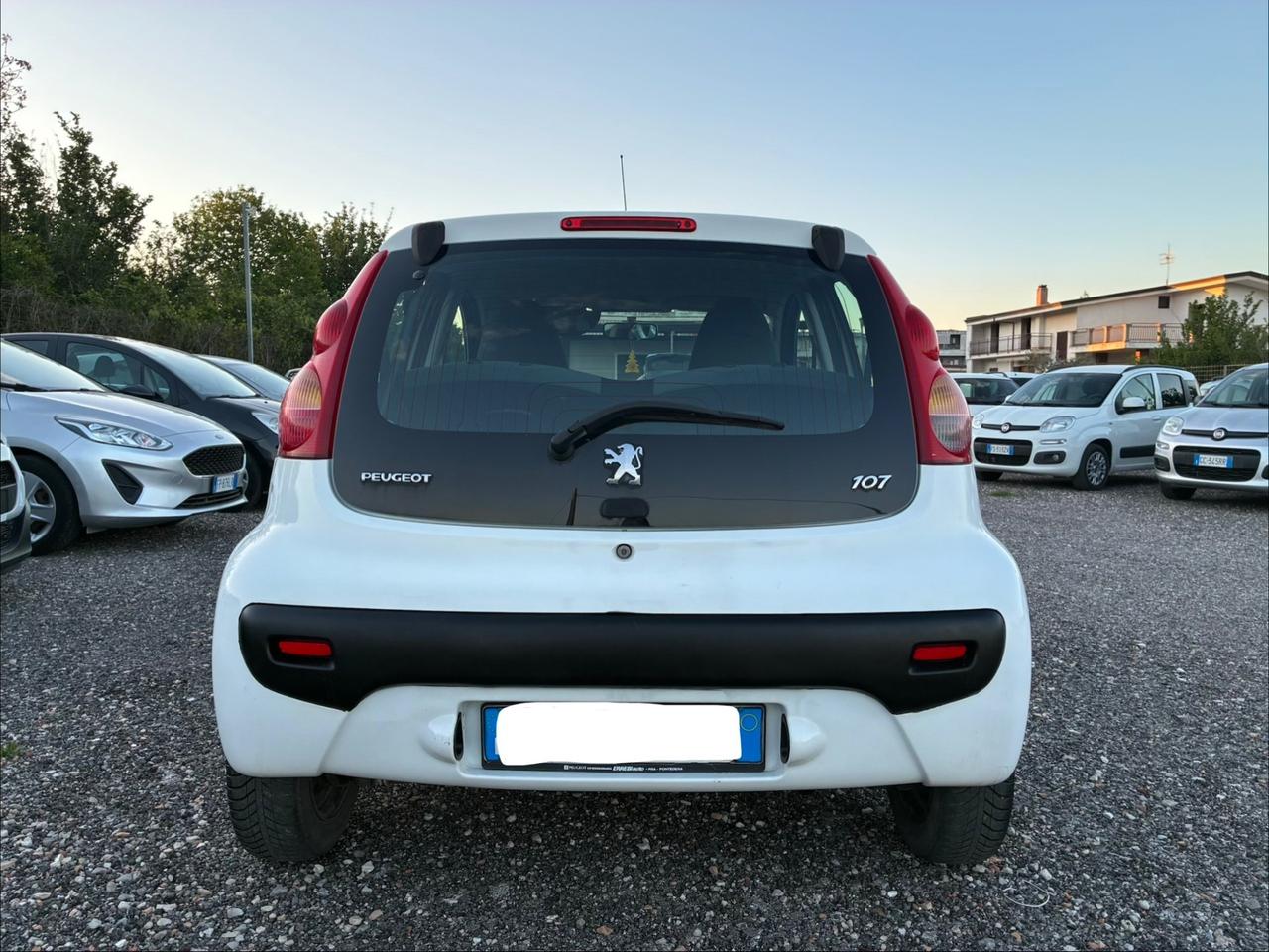 Peugeot 107 1.0 68cv 5p - 2009