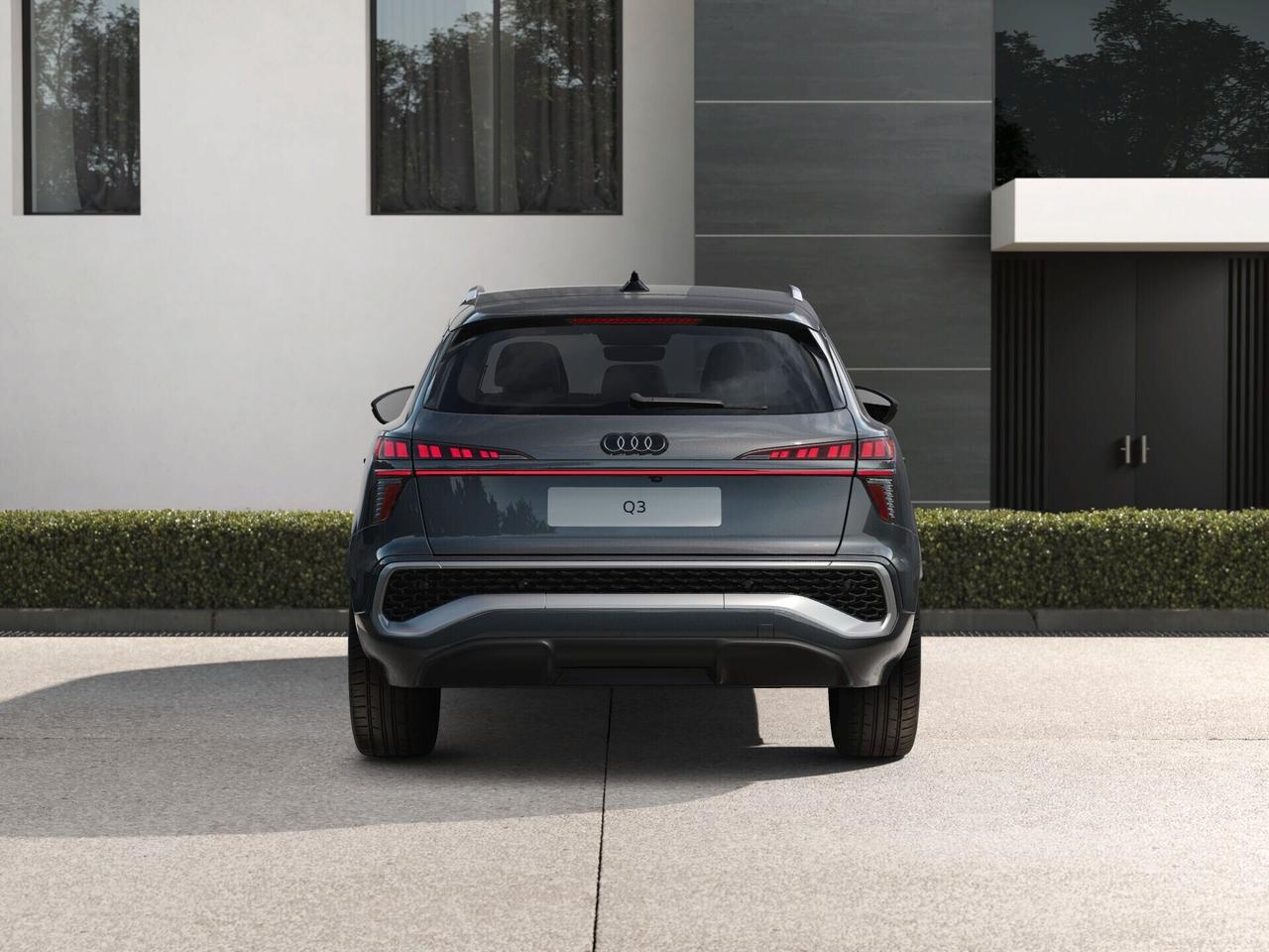 Nuova Audi Q3 35 TFSI S tronic S line edition