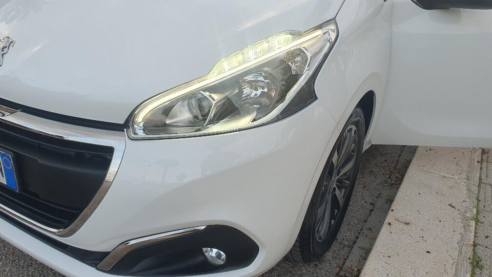 Peugeot 208 Blue 1.5HDi 5 porte" Versione Allure Originale"