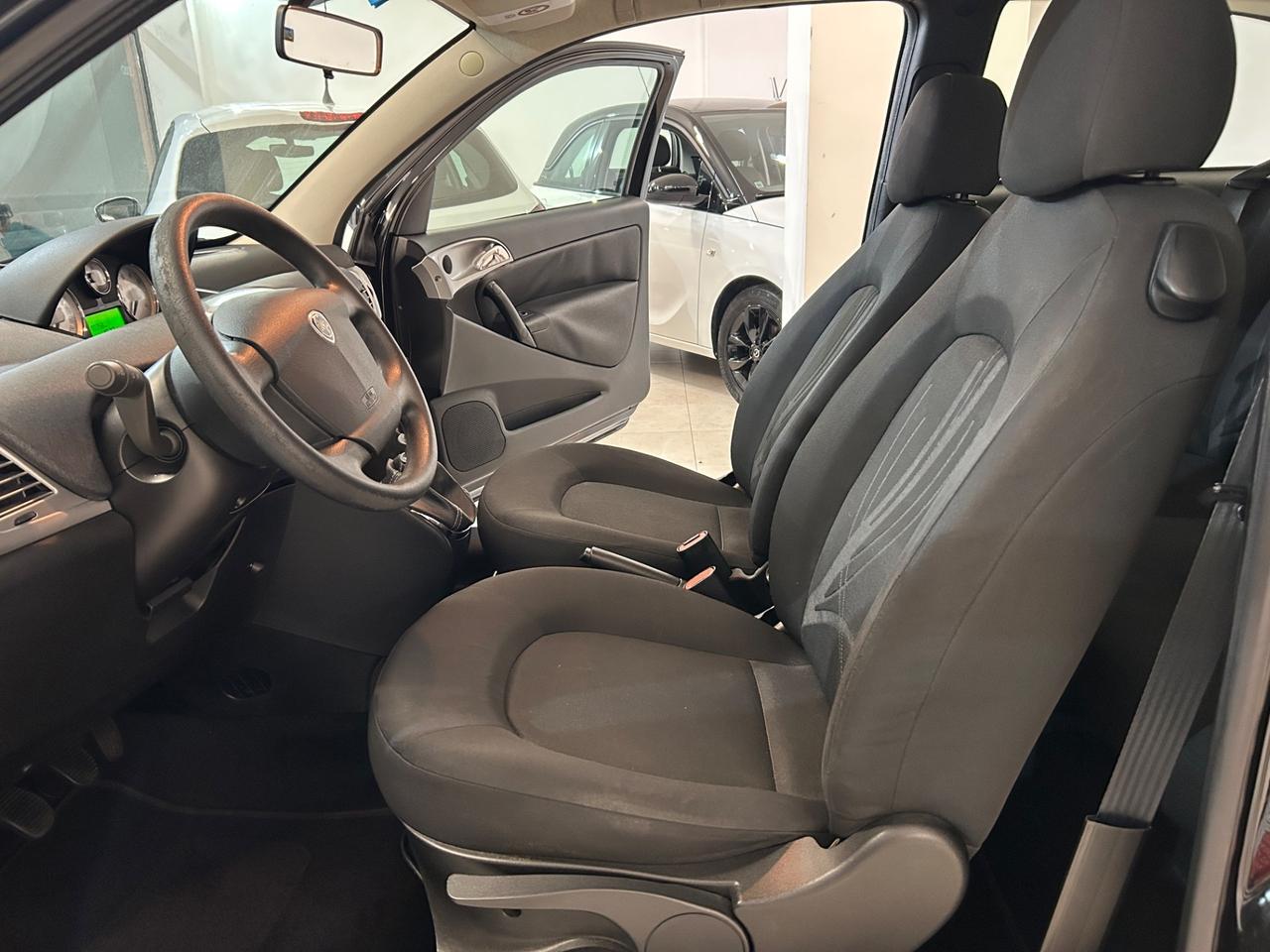 Lancia Ypsilon 1.2 benzina 51kw 2011