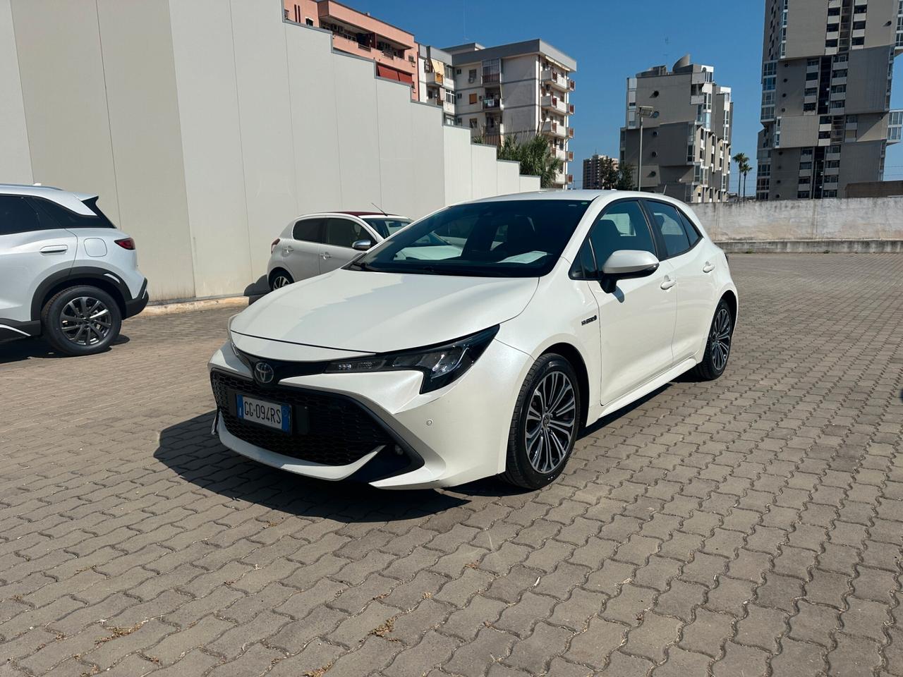 Toyota Corolla 2.0 Hybrid Business
