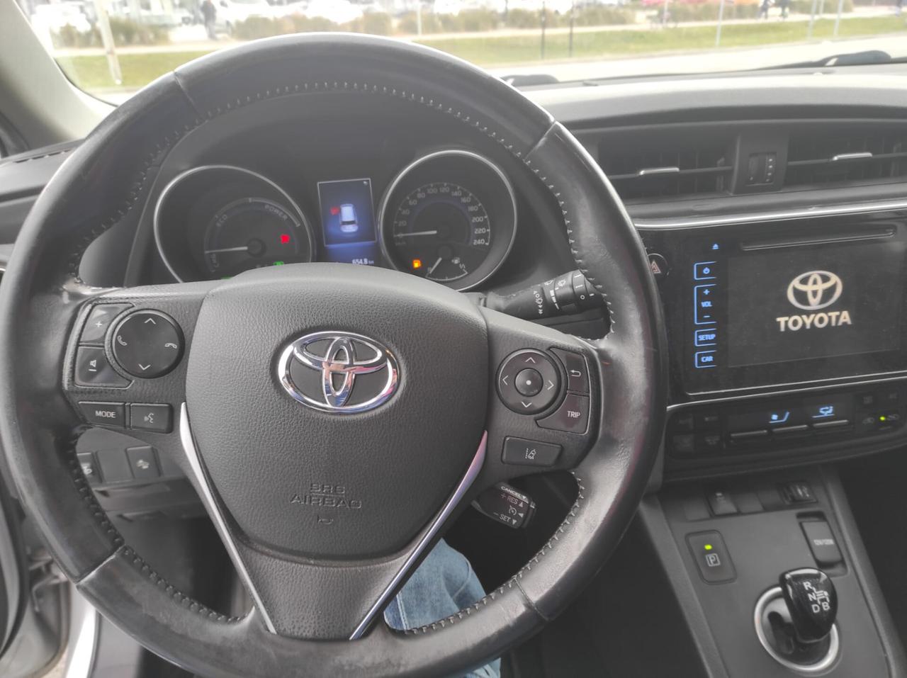 Toyota Auris Touring Sports 1.8 Hybrid Lounge