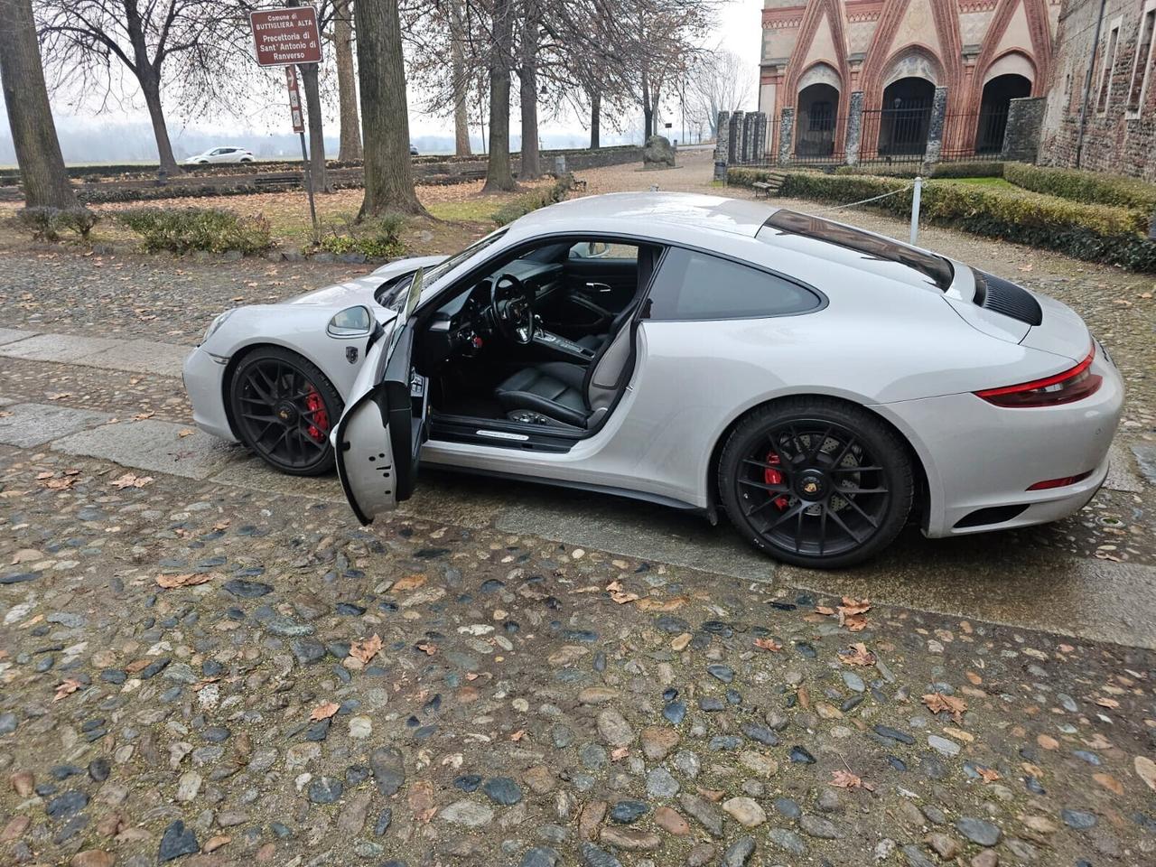 Porsche 911 3.0 Carrera 4 GTS Coupé come nuova