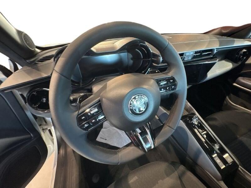 Alfa Romeo Junior Ibrida My25 Ibrida 1.2145cv Hybrid Edct6