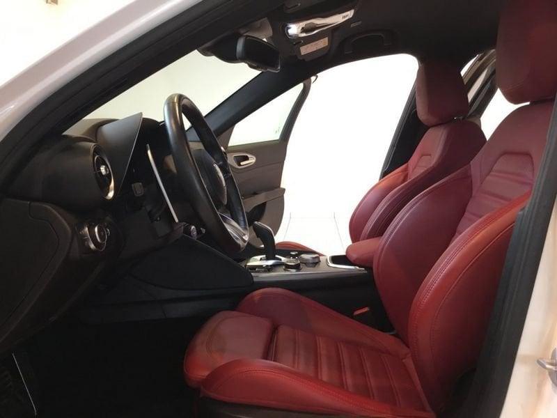 Alfa Romeo Giulia Giulia 2.0 Turbo 280 CV AT8 AWD Q4 Veloce