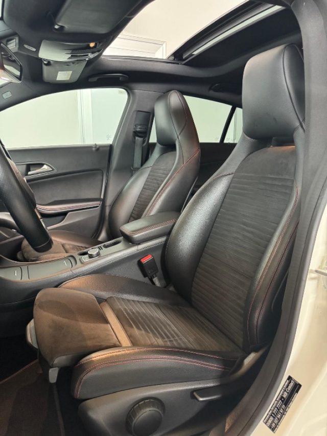 MERCEDES-BENZ CLA 200 d S.W. Automatic Premium PLUS "TETTO" //AMG PACK//