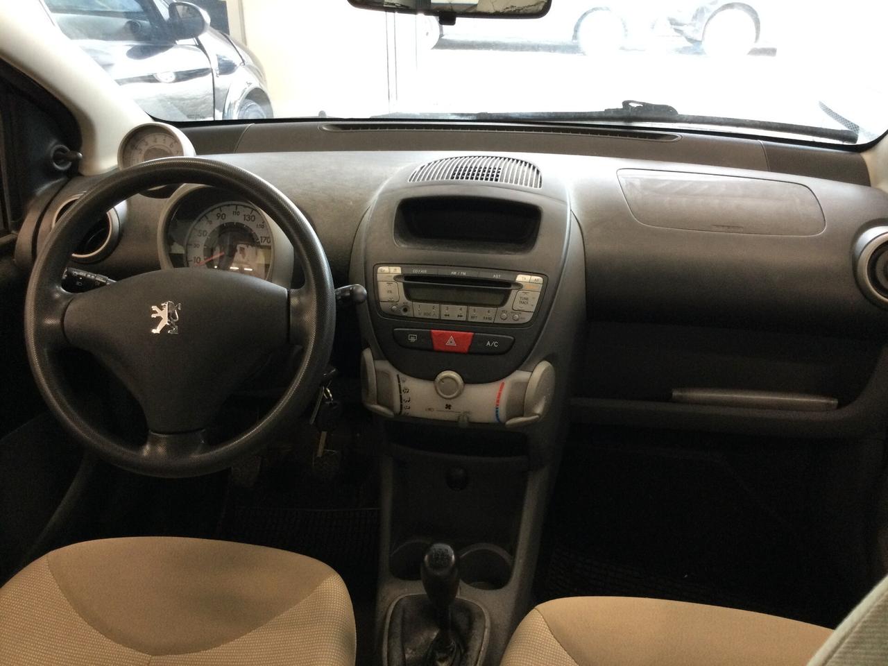 Peugeot 107 1.0 68CV 5p. Sweet Years